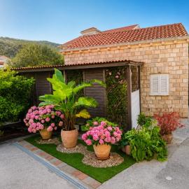 Lovely Escape Close to Dubrovnik, hotel a Komolac