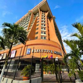 EXECUTIVE SUITES VALENCIA-Venezuela، فندق في فالنسيا