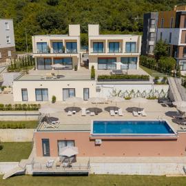 Alexandra Villas