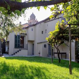 Asilo, hotel u gradu i Brasi