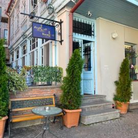 Hostel Room 110 โรงแรมในทบิลิซี