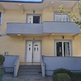 Villa Elezi