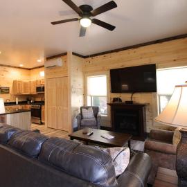 Mountain Honeymoon Affordable, Pet Friendly Rental in Bryson City