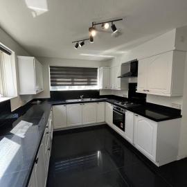 Modern 2-Bedroom Apartment flat in hendon with onsite free parking, hotel in Hendon