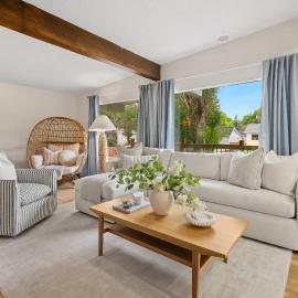 Jurassic Villa Family Retreat in Drumheller