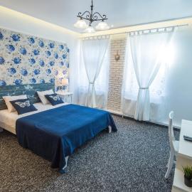Central Hotel، فندق في إلفيف