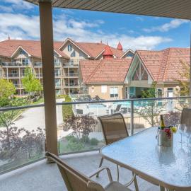 Downtown Pool View 2 Bdrm 449 On The Lake