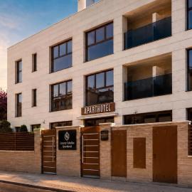 Luxury Cubelles Aparthotel, hotel di Cubelles