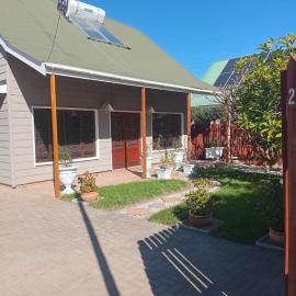Family Holiday Home near Franschhoek in Resort, hotell sihtkohas Hou Moed