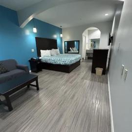 Regency Inn & Suites