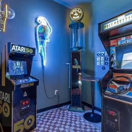 Arcade Ski-In Ski-Out Retro Camp Vibes TreeCondo