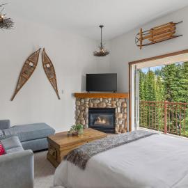 Trailside Escape a Ski-In Ski-Out Studio in SilverStar, hotel a Vernon