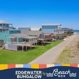 Beachfront Home with Unrivaled Views of the Ocean โรงแรมในเซิร์ฟไซด์