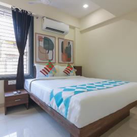 Hotel O Home Exotic Studio Kalamboli, hotel in Kalamboli
