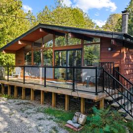 Stone And Timber Private Forest Retreat With AC