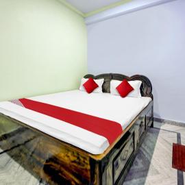 Hotel O Laxmi Marriage Hall Restaurant And Guest House, hotel in Islāmpur