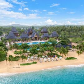 Santhiya Phuket Natai Resort & Spa, хотел в Натай Бийч