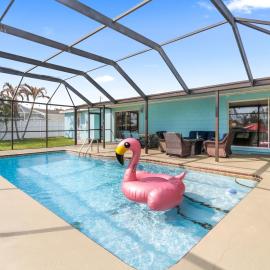 347 Carmine Dr, Hotel in Cocoa Beach