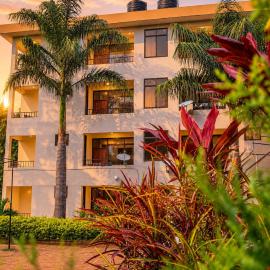 Mawina Homes and Apartments, hotel in Barangata