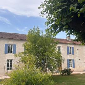 Viesnīca Hôtel Le Groom pilsētā Laprade