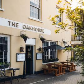 Oak House Hotel, hotel in Axbridge