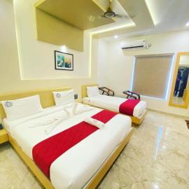Hotel Sangeeth Palace, 800m Away from Ramanathaswamy Temple, hotel sa Rāmeswaram