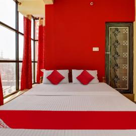 Hotel O S.L.V Boarding & Lodging