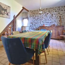 Family house with garden in Lugos