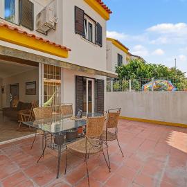 Azeitão Town House