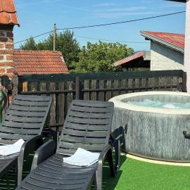 Nice Home In Donji Kraljevec With Wifi, hotel in Donji Kraljevec