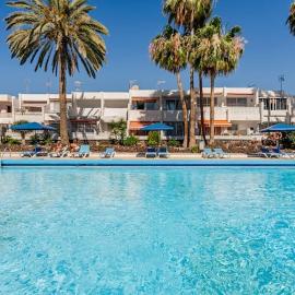 Canarian blue Suite tropical garden view & Pool, hotel in Costa Del Silencio