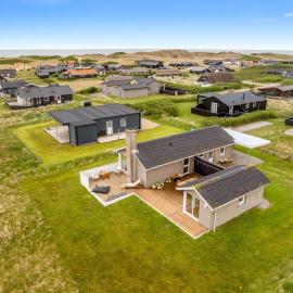 Lovely Holiday Home With Large Terrace Close To The North Sea In Klitmøller
