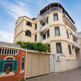 Hotel Imperial House