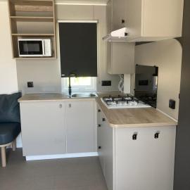 Càmping Vila Village, Hotel in Sant Feliu de Buixalleu