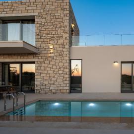 Villa Gaia - Stone Villa with Pool near Matala & Kommos, hotel u gradu Sívas