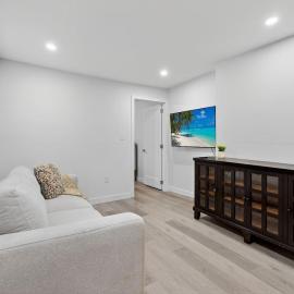 The Comfort 3 Bed Suite by Instant Suites