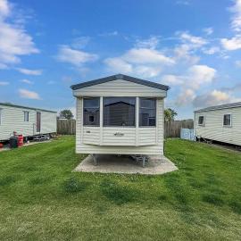 Brilliant 6 Berth Caravan Nearby Scratby Beach, Norfolk Ref 43081B