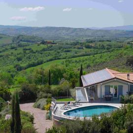 Elegant Tuscan villa