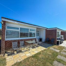 Lovely Chalet With Free Wi-Fi At Green Farm Park, Norfolk Ref 43395G