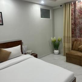 The Cliff House- Deluxe Room 02, Hotel in Murree