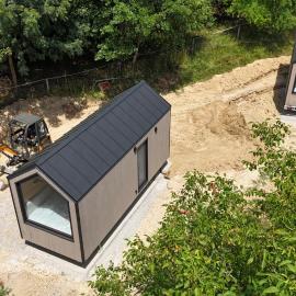 Tiny House Kolpa- A Modern Forest Escape Above River Kolpa, ξενοδοχείο σε Kostel