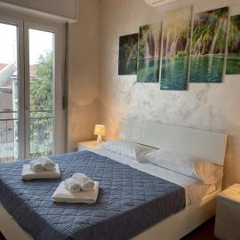 Adriano Metro & Comfort Suites - Affitti Brevi Italia