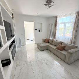 Cosy Home、Sint-Pieters-Leeuwのホテル