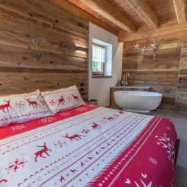 Chalet Grifone - Chalet Maso Vecchio nel cuore del Lagorai Trentino, hotel in Castello Tesino