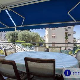 Spacious apartment with terrace in the Cimiez district