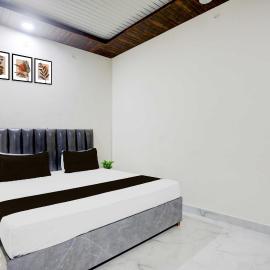 Hotel O by OYO Aparna and Marriage Lawn, khách sạn ở Balrāmpur