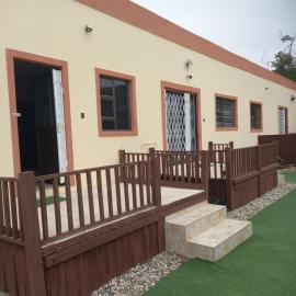 Ocean Wave Chalets Unit 1, hotel in Hibberdene
