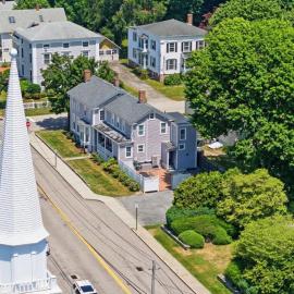 스토닝턴에 위치한 호텔 Historic Mystic Home, Walk to Seaport and Downtown