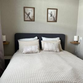 B&B Bij Kaatje Thuis, hotel i Emmen