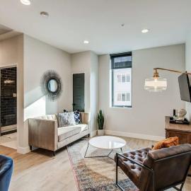Chic Tennyson St Retreat - Walk to Shops & Cafes, hotel u gradu Denver